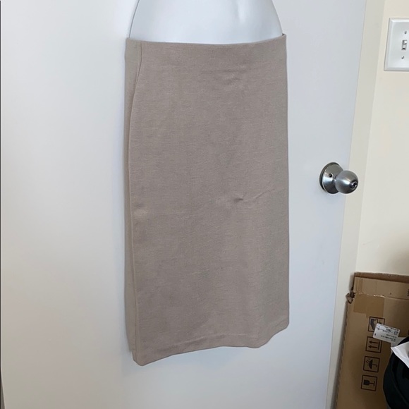 ✨Philosophy ponte Skirt✨ - Picture 4 of 6